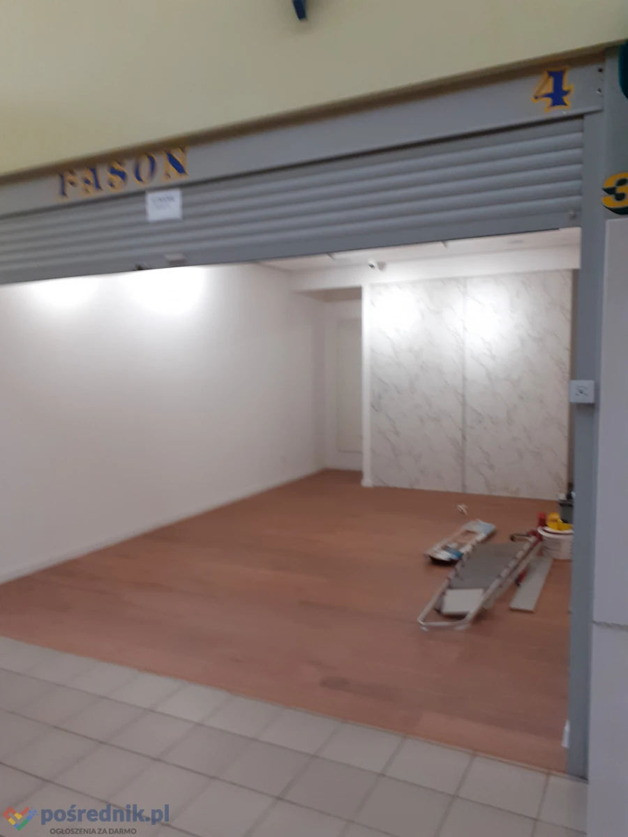 Centrum Handlowe - PROMENADA ,Pawilon handlowo-usługowy
