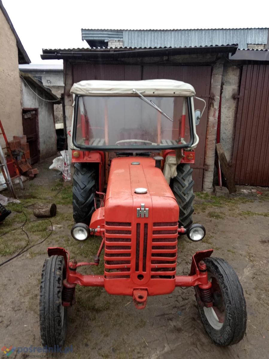 INTERNATIONAL d430 FARMALL D-430 Cormick ciągnik rolniczy 1959r 4cylindrowy , prawie jak c360 c330 c355 c4011 3p zetor c362 c328 c325 c45