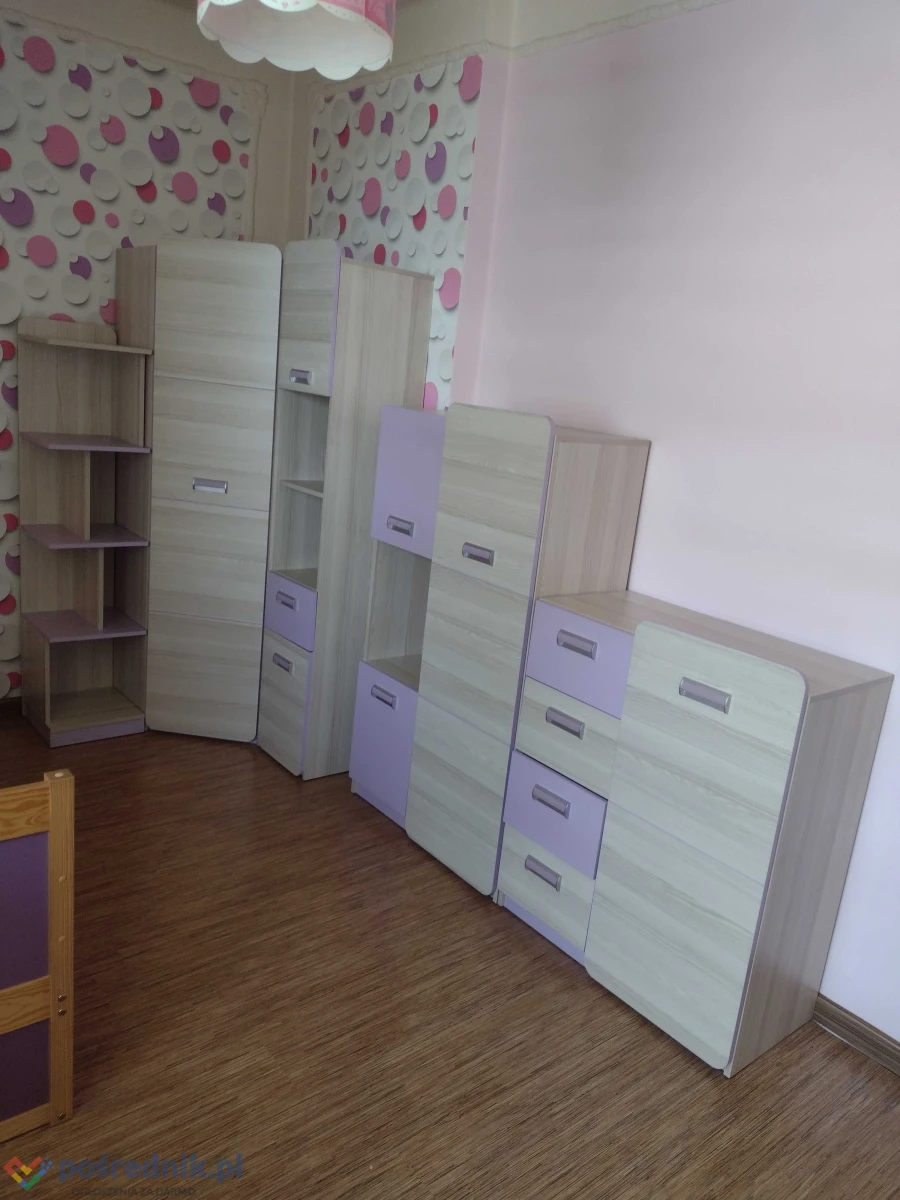 Meble dziecięce Lorento Jesion fiolet komplet plus łóżko z materacem.