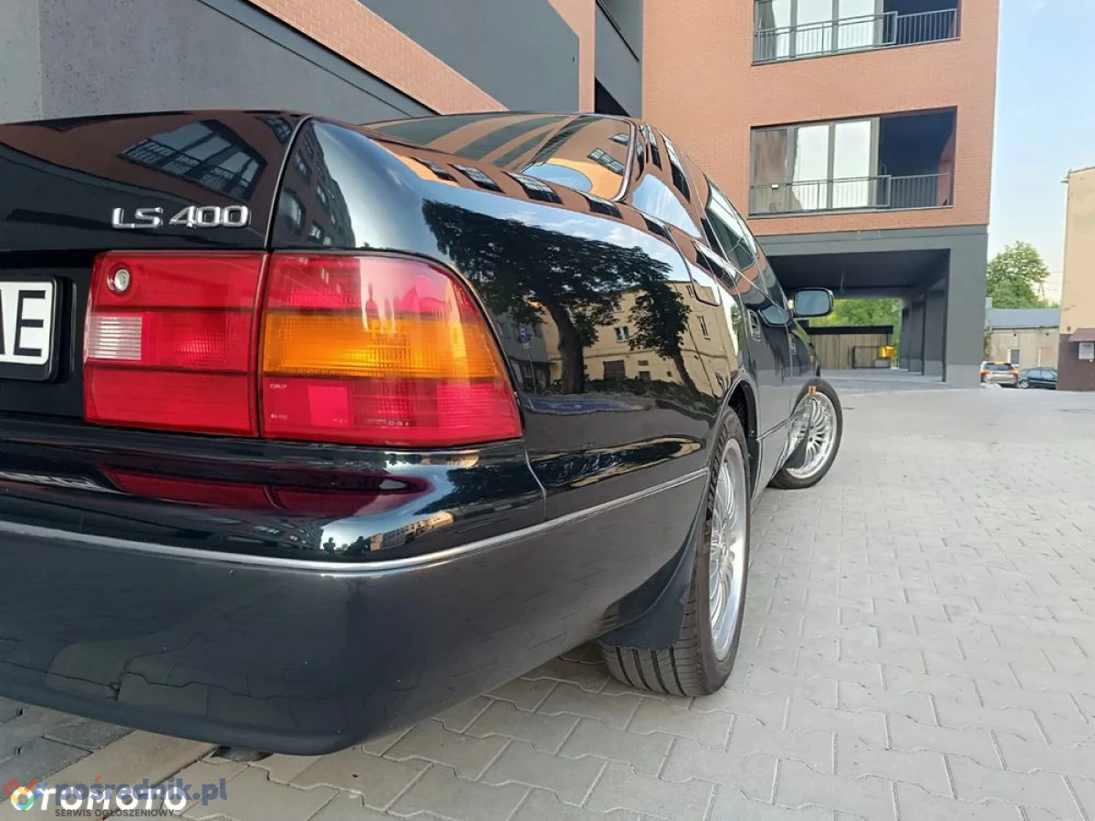 Lexus LS 400 KLASYK Aleksander Gudzowaty