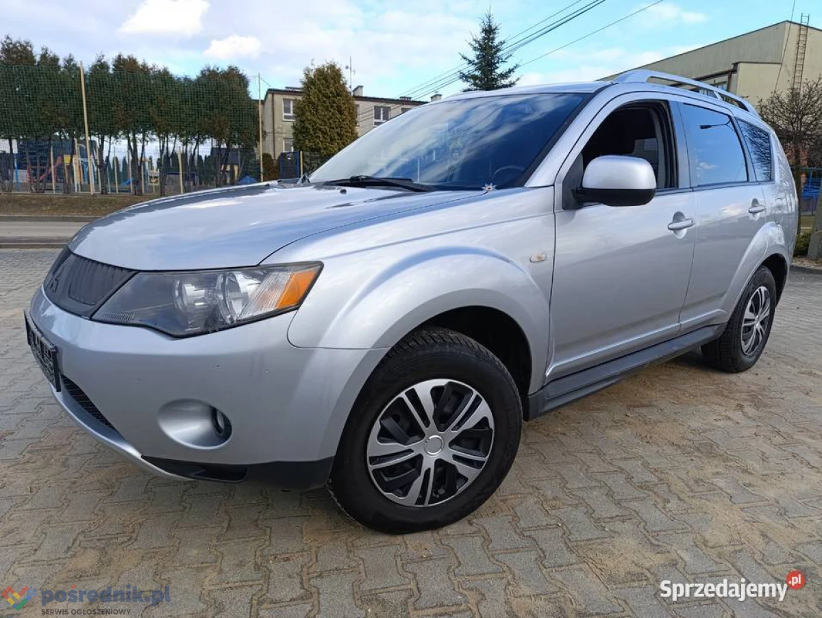 Mitsubishi Outlander 2.4 benzyna 2009r 4x4 skrzynia manualna