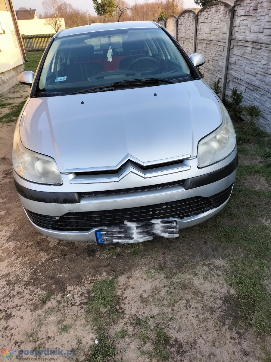 Citroen C4 1.4 benzyna 2006. 5-drzwiowy, książka napraw. Po wymianie oleju, rozrządu itp. Bardzo oszczędny. Z hakiem , w ocynku