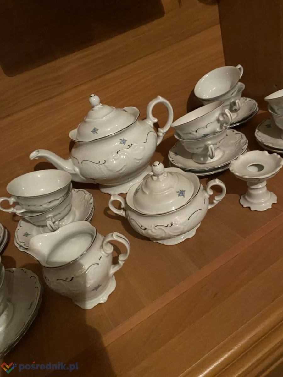 Porcelana Wawel komplet na 12 osób-filizanki, dzbanki-PRL vintage