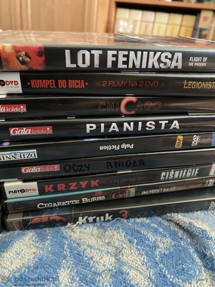 Sprzedam kolekcję płyt CD z filmami i muzyką – tanio!