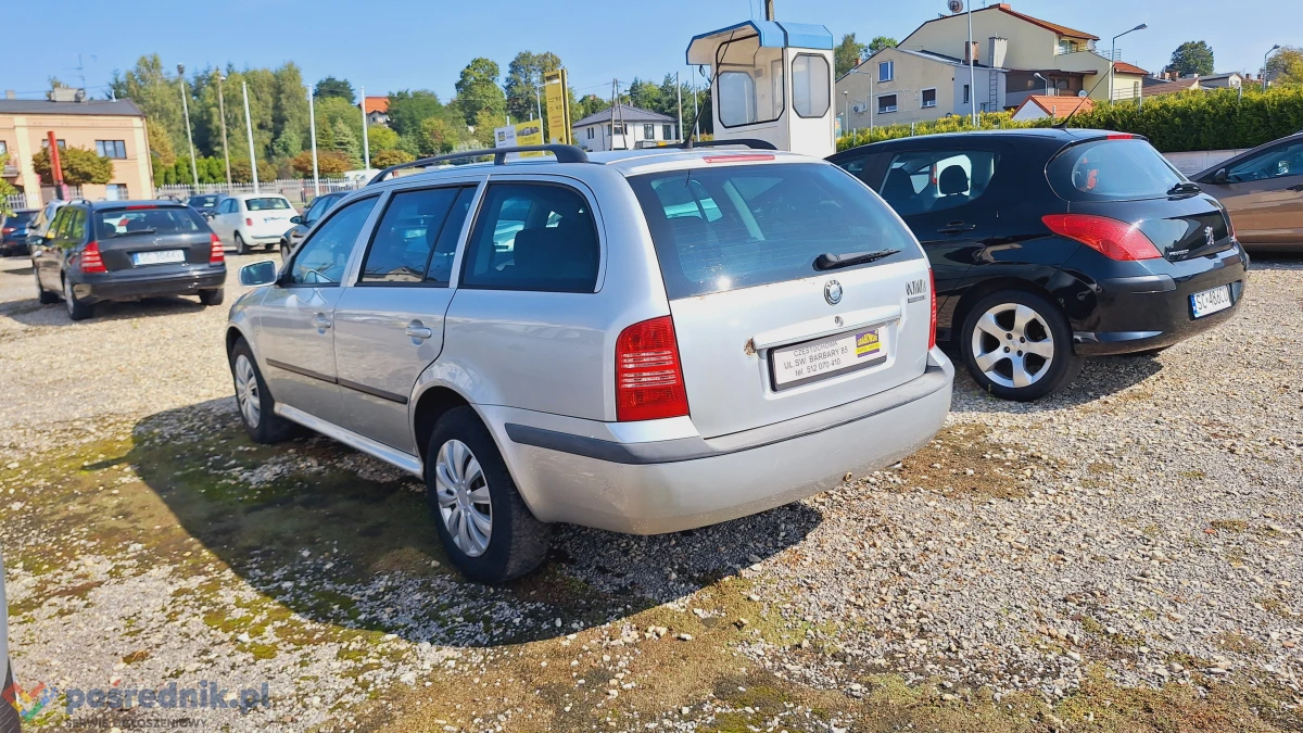 SKODA OCTAVIA 1.6E. 2003 ROK