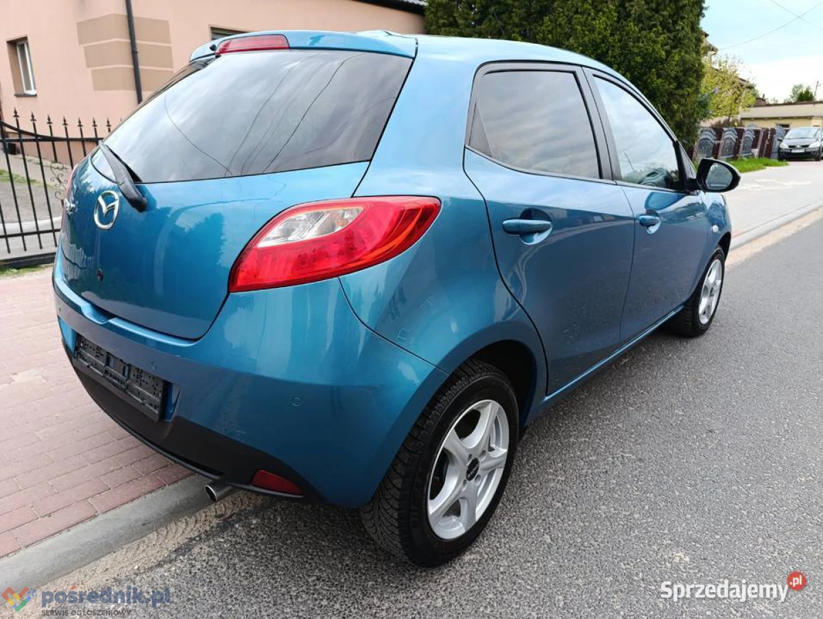 Mazda 2 1.3 benzyna 2013r 5 drzwi bogate wyposażenie