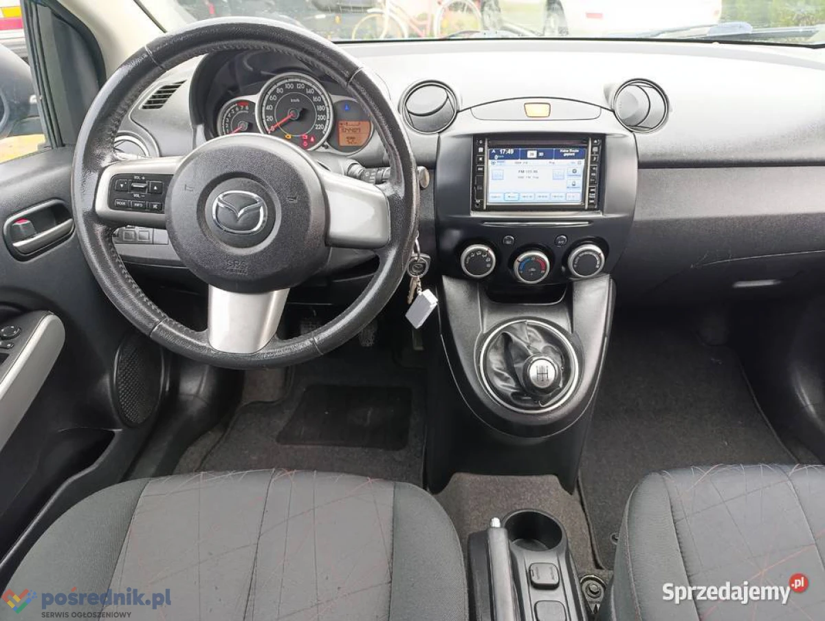 Mazda 2 1.3 benzyna 2013r 5 drzwi bogate wyposażenie