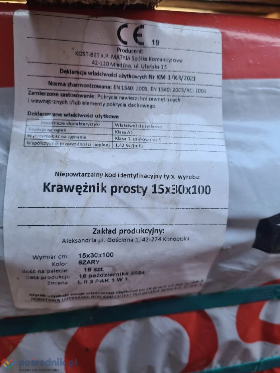 Krawężnik drogowy prosty 15X30X100 szary KOST-BET
