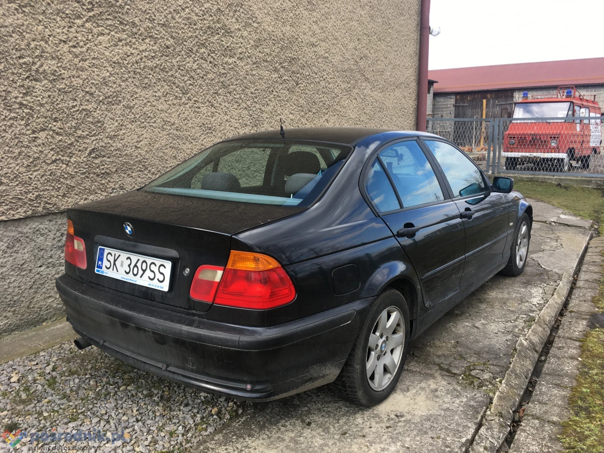 BMW e46 sedan
