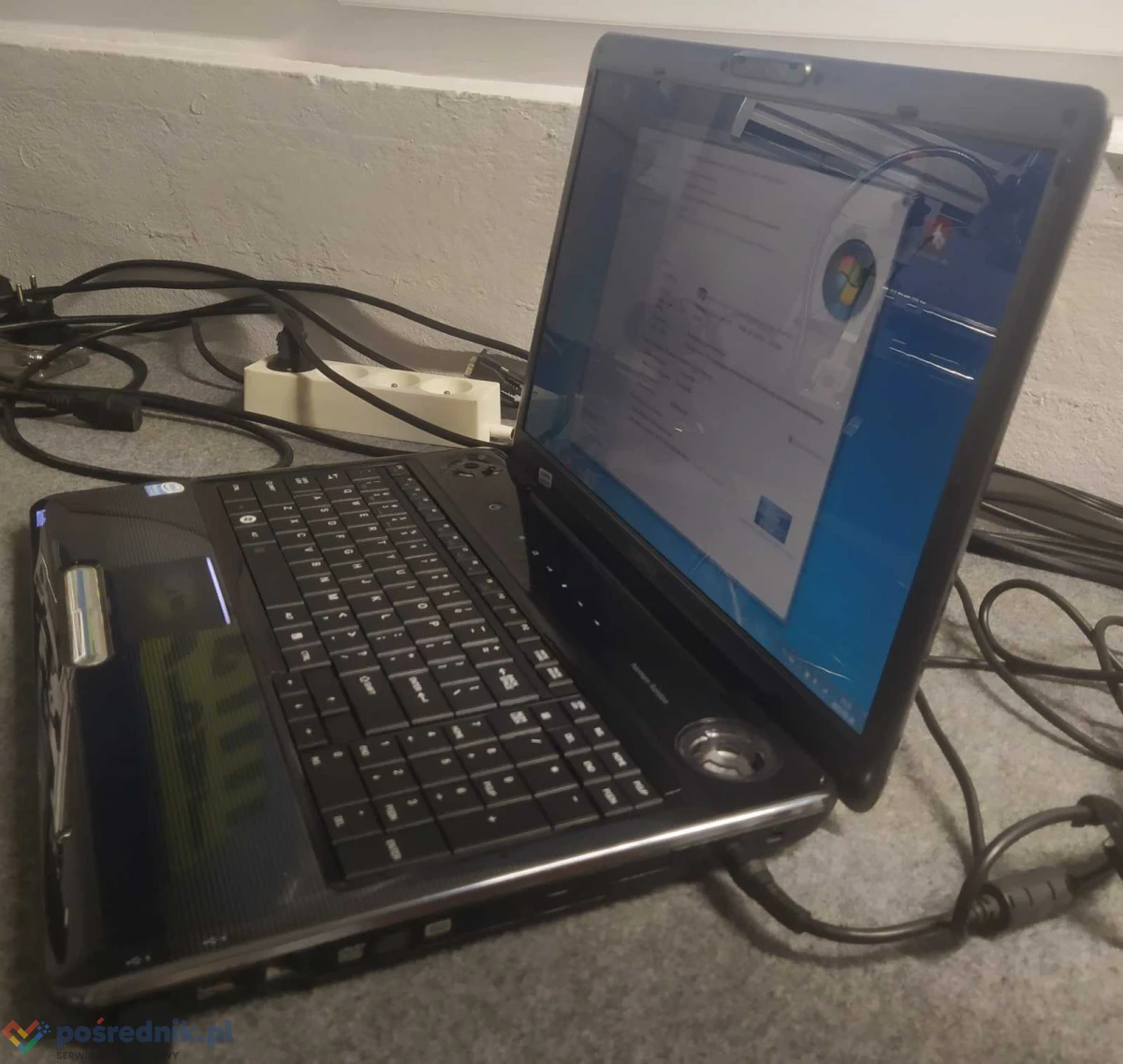KOMPUTER Toshiba Sat P300 17,1, LCD Intel C2D 4500 3GB RAM 250GB HDD SATA/Intel HD Graphics bateria 2H, stan bdb