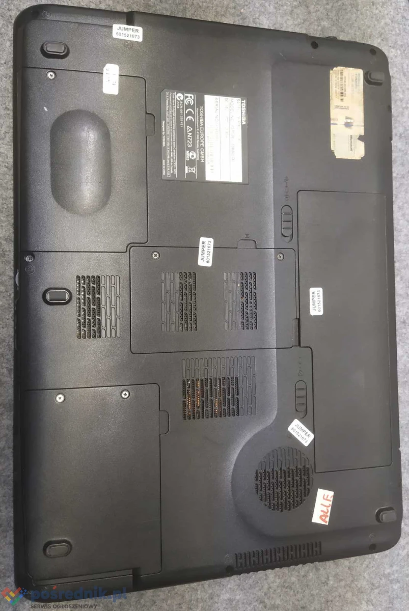 KOMPUTER Toshiba Sat P300 17,1, LCD Intel C2D 4500 3GB RAM 250GB HDD SATA/Intel HD Graphics bateria 2H, stan bdb