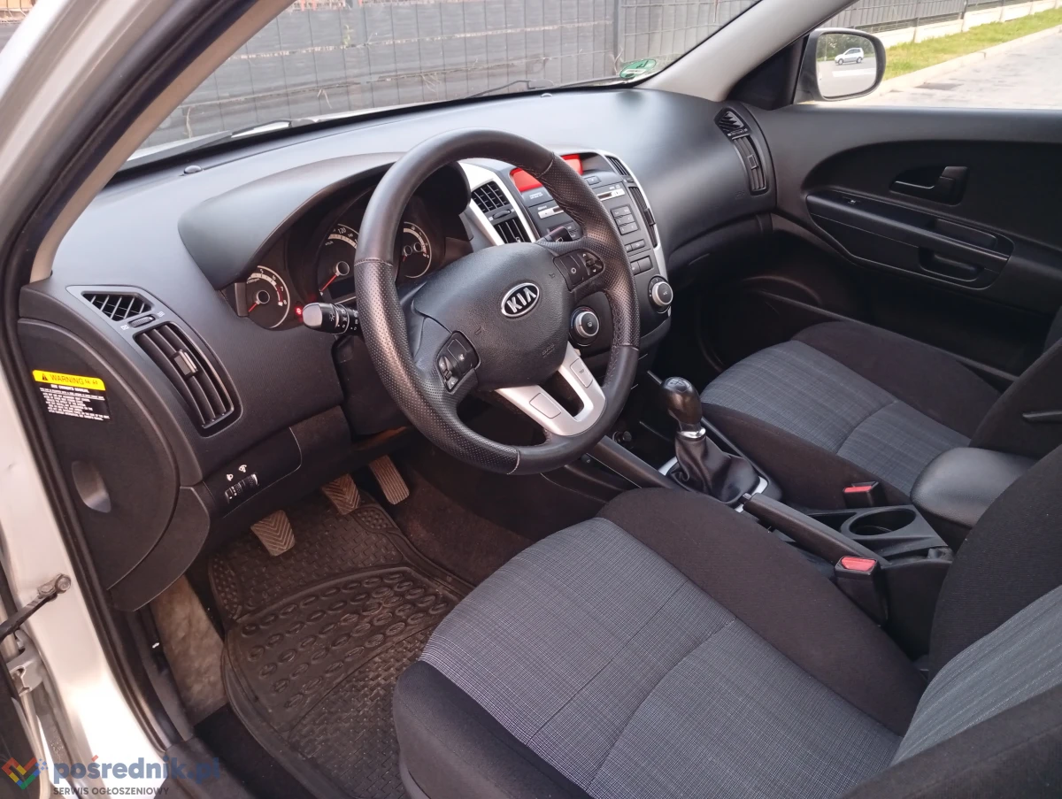Kia Cee'd! Polift! Bezwypadkowa! Auto nie wymaga jakiegokolwiek wkładu finansowego!