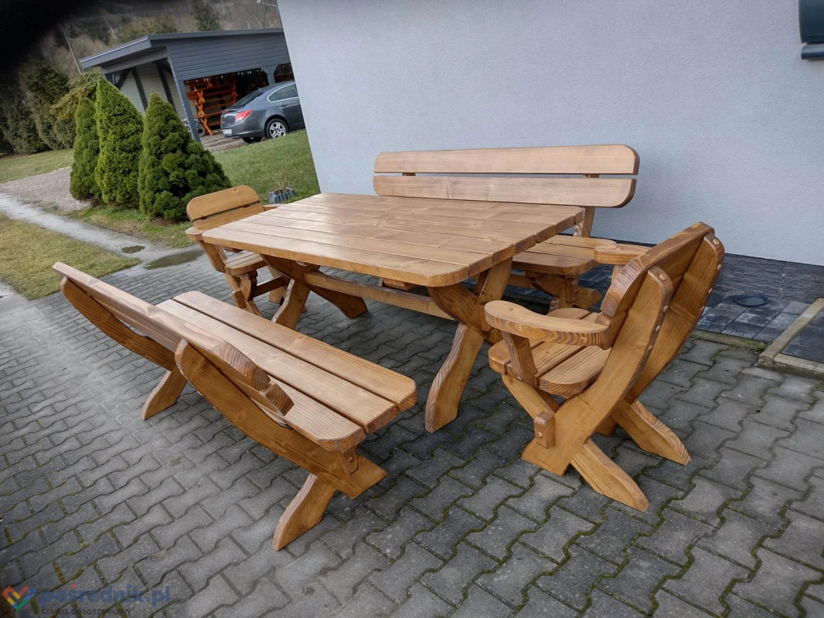 Zestaw mebli ogrodowych stół 2 ławki 2 fotele