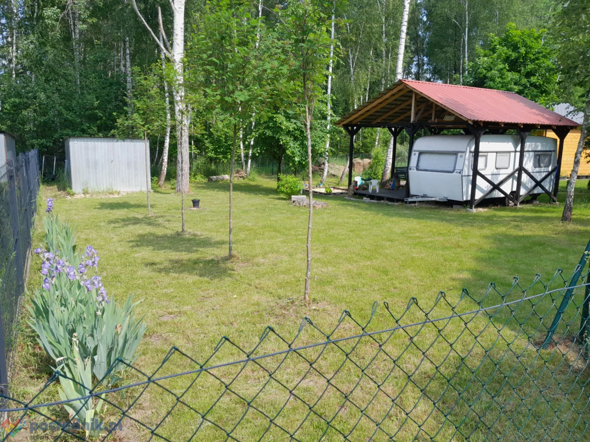 DZIAŁKA rekreacyjna ROD Przyjaźń 500m2., altana z tarasem, przyczepa kempingowa, garaż, piaskownica, las brzozowy, działka na uboczu idealna na relaks