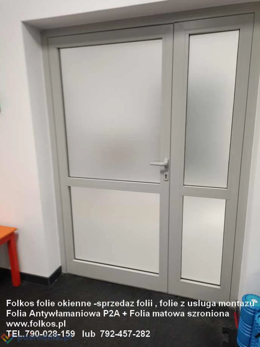 Folia matowa mrożona - folia mat mrożony Warszawa -folie z usługą oklejania szyb Warszawa i okolice