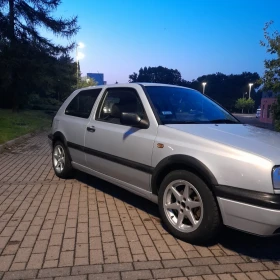 Golf 3 1.6 Benz + gaz klima