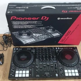 Pioneer DJ XDJ-RX3, Pioneer DDJ-REV7 DJ Kontroler, Pioneer XDJ-XZ, Pioneer DDJ-1000, Shure BLX288/SM58 Combo M17, Pioneer DDJ-1000SRT