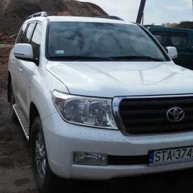 Toyota Land Cruiser 4.5 D4D rocznik 2010 full opcja 7 osobowa