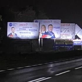 Konstrukcję podświetlaną -miejsce na reklamę 5x 4 m , 6x4m , 6x3m Częstochowa Rocha 328-330