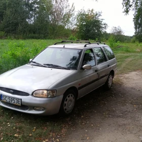 Ford Escort benzyna 1.6 1998