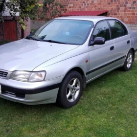 Toyota Carina 1.6 benzyna 