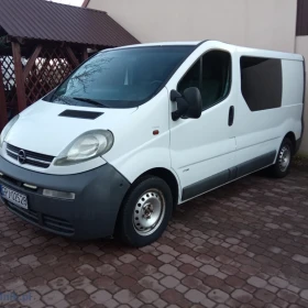 Opel Vivaro 1.9DCI 100km 2002rok 5-osobowy hak oszkolony renault trafic , ważne OC na rok 