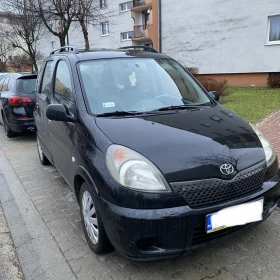 TOYOTA YARIS VERSO