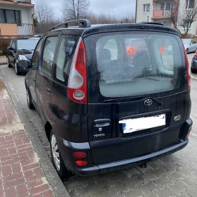 TOYOTA YARIS VERSO