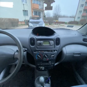 TOYOTA YARIS VERSO