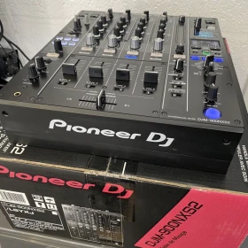 Pioneer CDJ-3000,  Pioneer DJ DJM-A9, Pioneer CDJ 2000NXS2, Pioneer DJM 900NXS2, Pioneer DJ DJM-V10-LF , Pioneer DJ DJM-S11, Pioneer CDJ-TOUR1 