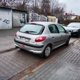 Peugeot 206. 2001r