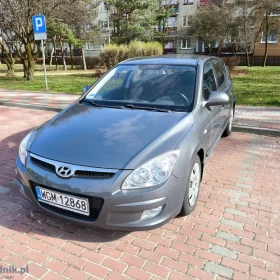 Hyundai I30 + komplet opon letnich