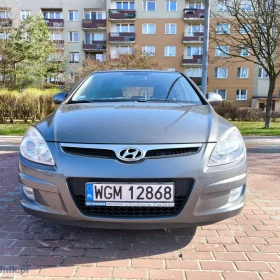 Hyundai I30 + komplet opon letnich