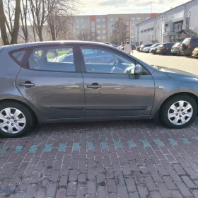 Hyundai I30 + komplet opon letnich