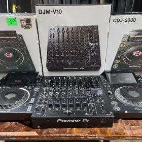 Pioneer CDJ-3000 Multi-Player / Pioneer DJM-A9 DJ Mixer / Pioneer DJ DJM-V10-LF Mixer / Pioneer DJM-S11 / Pioneer CDJ-2000NXS2 / Pioneer DJM-900NXS2 