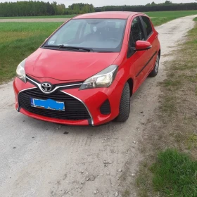 Toyota Yaris 2015r 86000km czerwony 1.0 69KM Benzyna