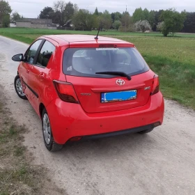 Toyota Yaris 2015r 86000km czerwony 1.0 69KM Benzyna