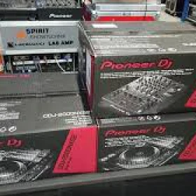 Sprzedam 2x Pioneer CDJ-2000 Nexus2 i 1x PIONEER DJM-900 Nexus2