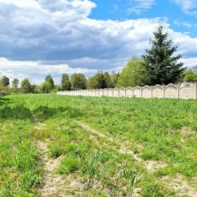 Malownicza działka budowlana z dostępem do rzeki