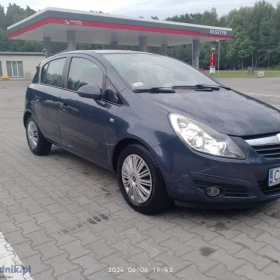 Opel Corsa D 1.4 90km Cosmo