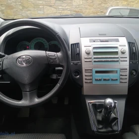 Toyota Corolla Verso 1.8 benzyna 2009r 7 osobowa