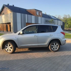 Toyota RAV4 4x4 2009 rok