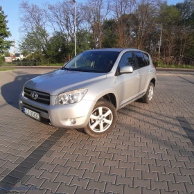 Toyota RAV4 4x4 2009 rok