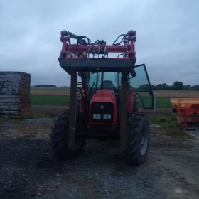 Massey Ferguson 4270.2000r.6 cylindrów bez turbo oszczędny.cały mechaniczny 4x4 skrzynia mechaniczna rewers mechaniczny podnośnik mechaniczny tur nowy