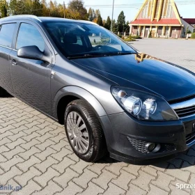 Opel Astra H 1.4 KOMBI benzyna 2010r 