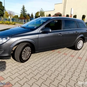 Opel Astra H 1.4 KOMBI benzyna 2010r 