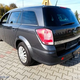 Opel Astra H 1.4 KOMBI benzyna 2010r 