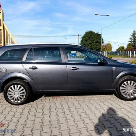 Opel Astra H 1.4 KOMBI benzyna 2010r 