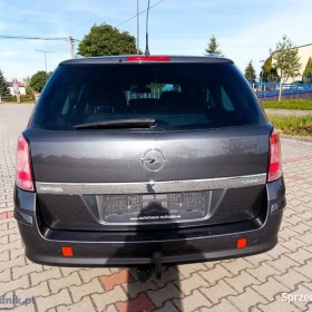 Opel Astra H 1.4 KOMBI benzyna 2010r 