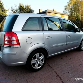 Opel Zafira 1.6 benzyna 2009r 7 osobowa